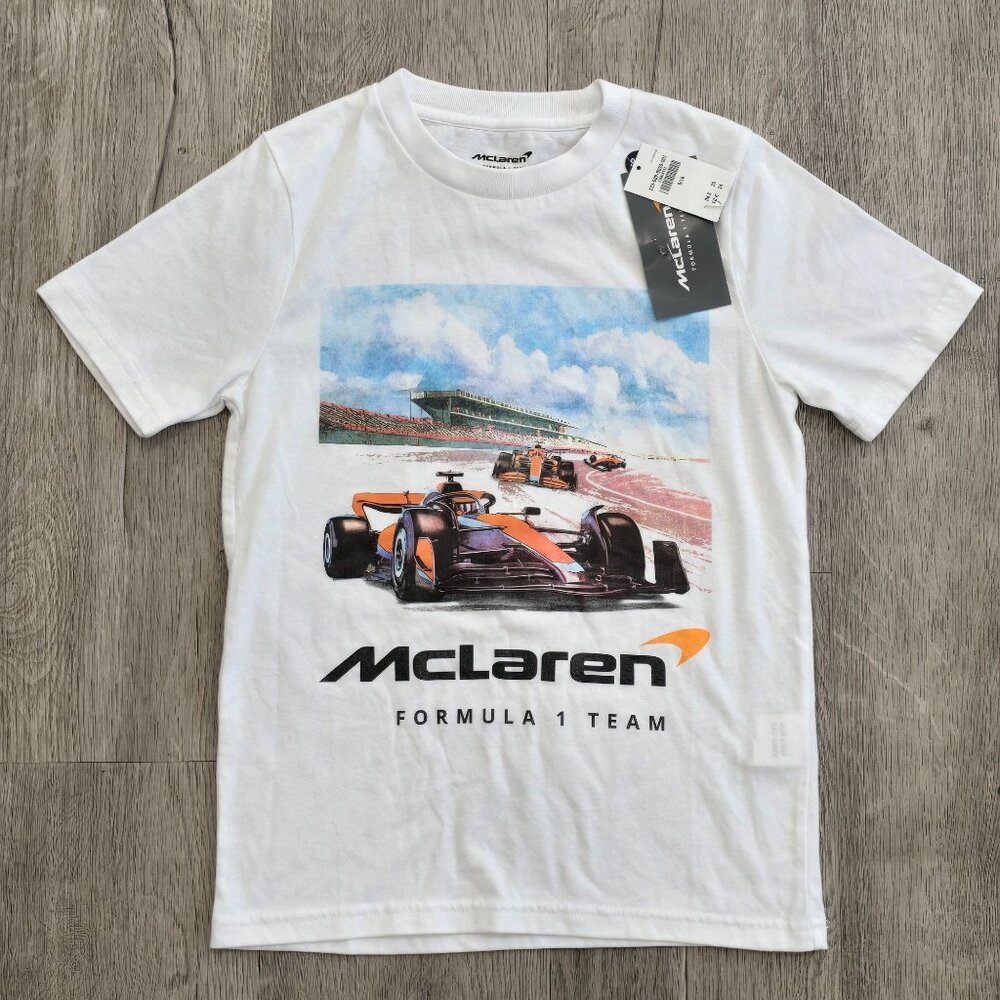 McLaren NWT Formula 1 Team Graphic Kids T-Shirt Size 9/10 racecar shirt summer